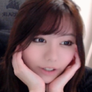 小沢くいん